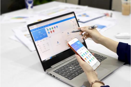 手機打卡軟件幫助企業做好移動考勤