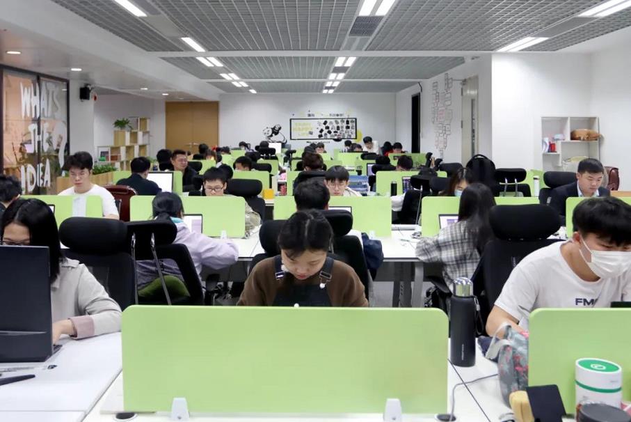 東寶軟件技術實施人員